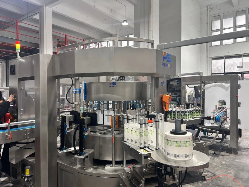 Irregular Bottle Self Adhesive Labeling Machine